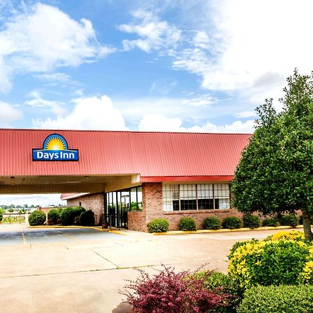 Days Inn By Wyndham Batesville Esterno foto